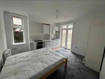 1 Room House 14 m² Southampton Studio Flat for Professionals and Students
