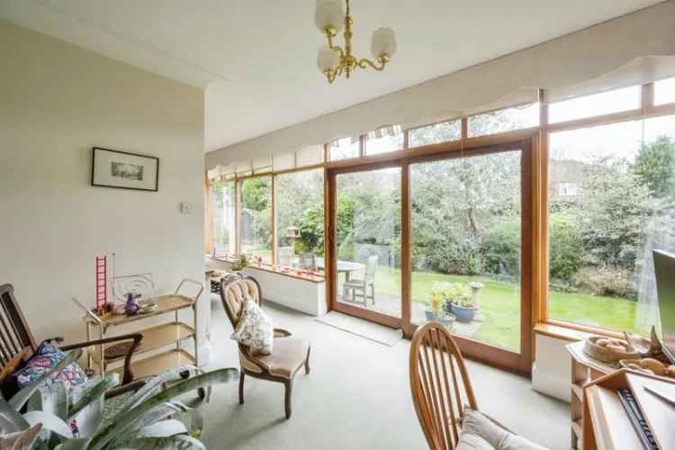 Family Home with Garden Room and Garage