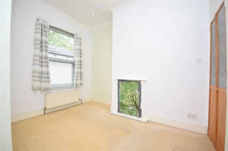 Two Bedroom House with Off Road Parking