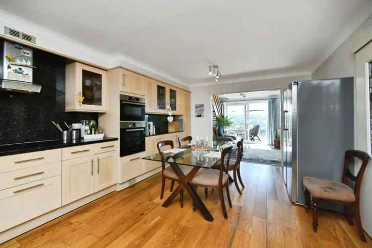 Spacious Family Home with Versatile Accommodation and Stunning Views