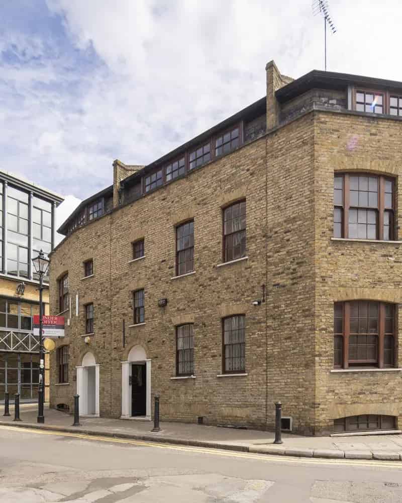 4112 sq ft Farringdon Freehold Office Space with Roof Terrace and Parking