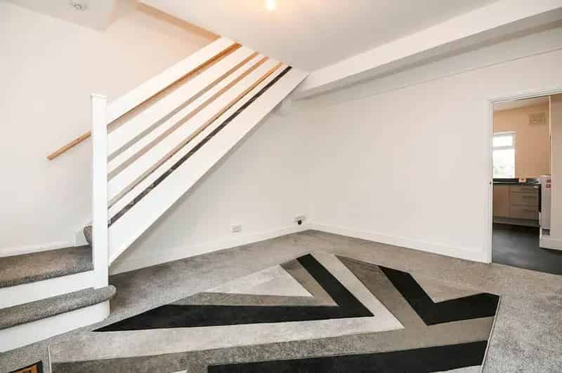 2 Bedroom Mid Terrace House for Rent Brimington Derbyshire