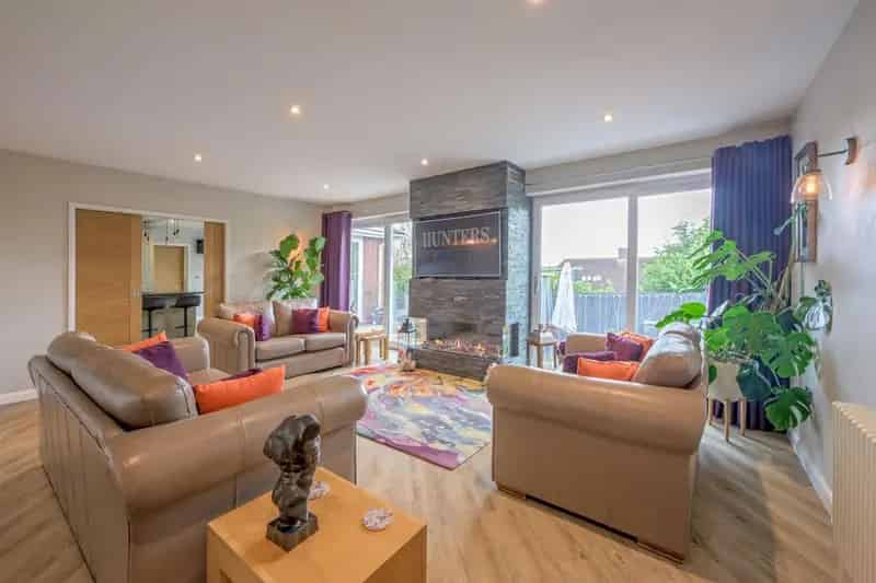 2 Bedroom Bungalow For Sale