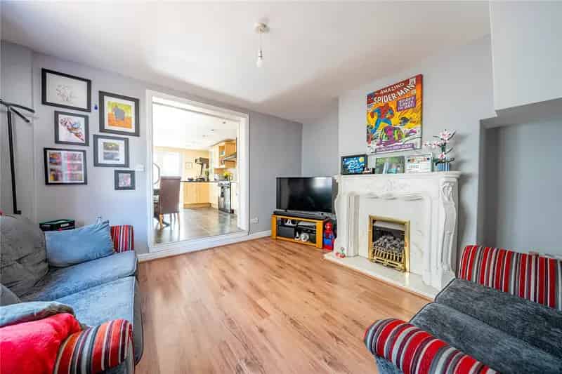 Four Bedroom Family Home in Meanwood Large Garden Detached Garage