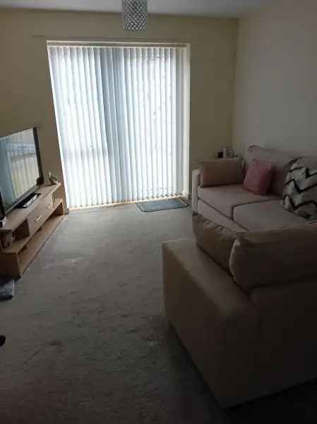 2 Bed Dormer Bungalow with Downstairs Bedroom and Shower Room