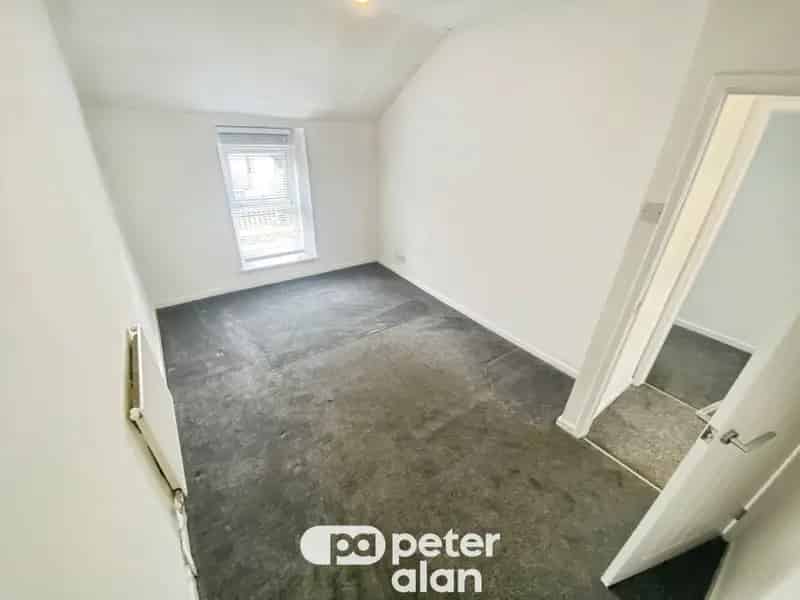 2 Bedroom Terraced House Aberdare Town Centre
