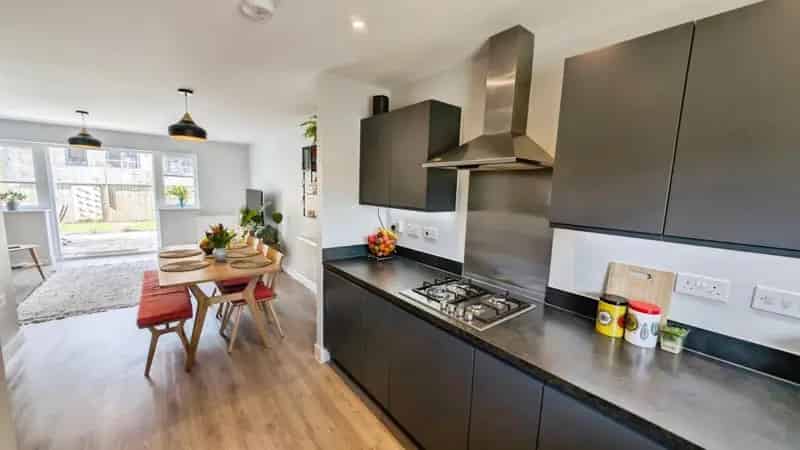 4 Bedroom House For Sale - New Family Home