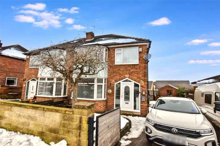 House For Sale in Leeds, England