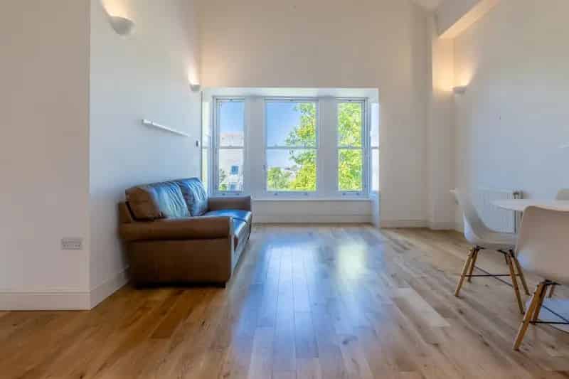 2 Bedroom Duplex Apartment for Sale in Glasgow West End