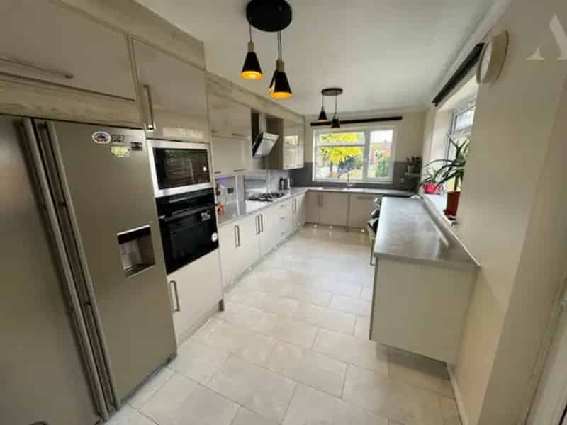 5 Bedroom Semi-Detached House for Sale in Hodge Hill