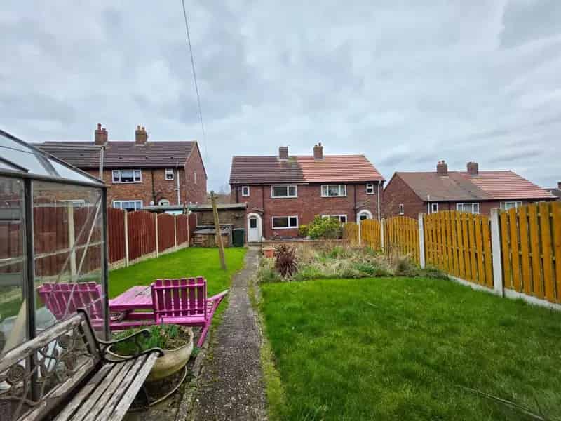 3 Bed Semi-Detached House For Sale