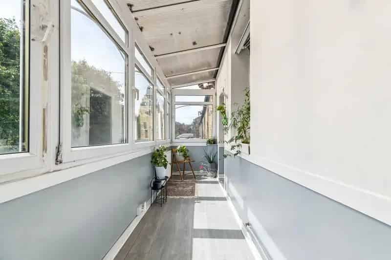 3 Bedroom Apartment for Sale in Shawlands Glasgow