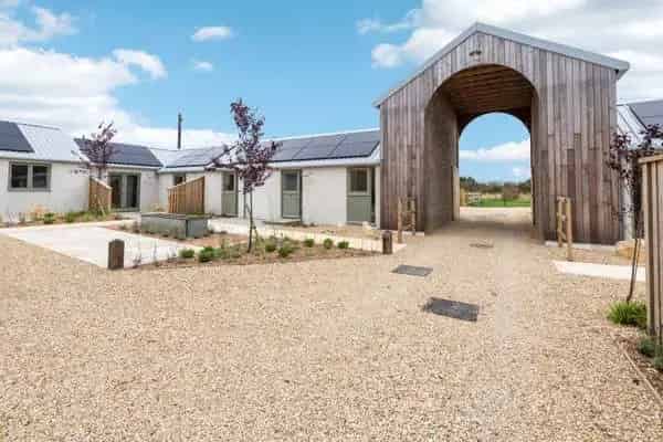 Holiday Lets in Burford Oxford Road Sturt Farm