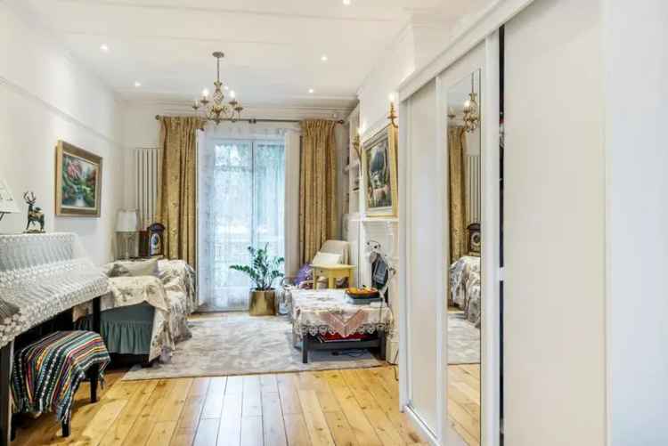 Four Bedroom Period House River Thames Views Battersea Power Station