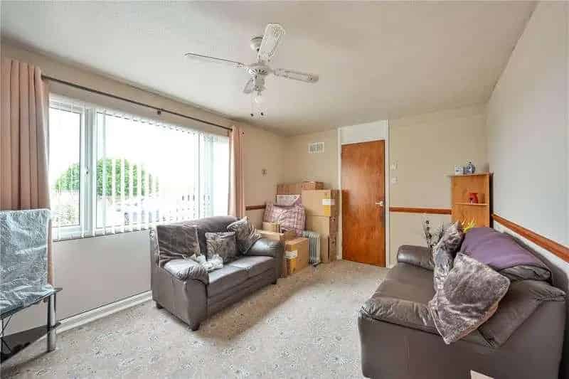 3 Bed House for Sale - Driveway Parking - Ultrafast Broadband