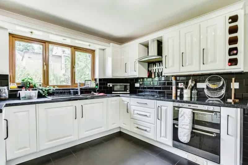 Three Bedroom Detached Bungalow with Large Loft Space