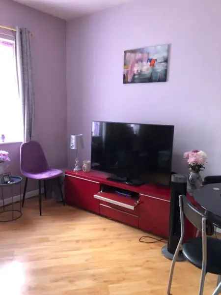 Flat For Rent in London, England