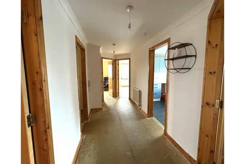 3 Bed Flat Near Saltcoats Train Station