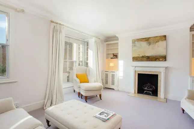 3-Bedroom House for Sale in Charles II Place London SW3