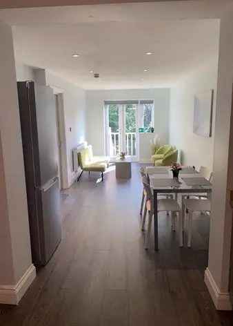6 Bedroom House Near Southmead Hospital - Students Professionals