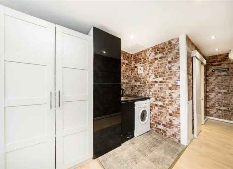 Bright Studio Apartment near Paddington Station