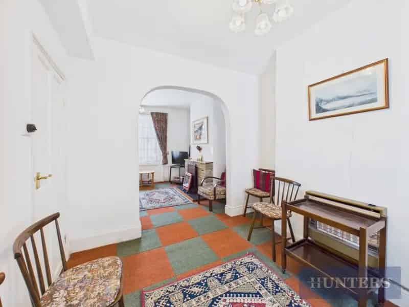 2 Bedroom Grade II Listed House For Sale