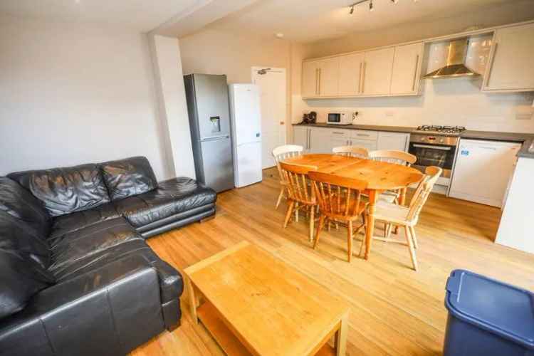 6 Bedroom Detached House Student Let Bournemouth Winton