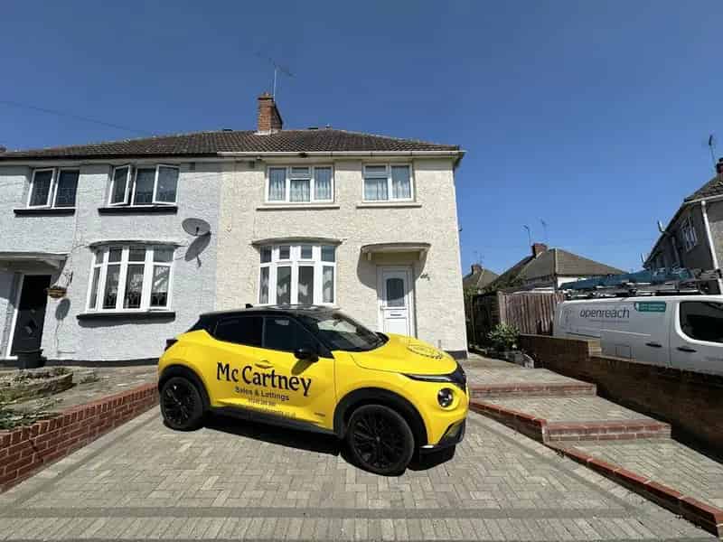 3 Bedroom Semi Detached House Chelmer Village Ample Parking