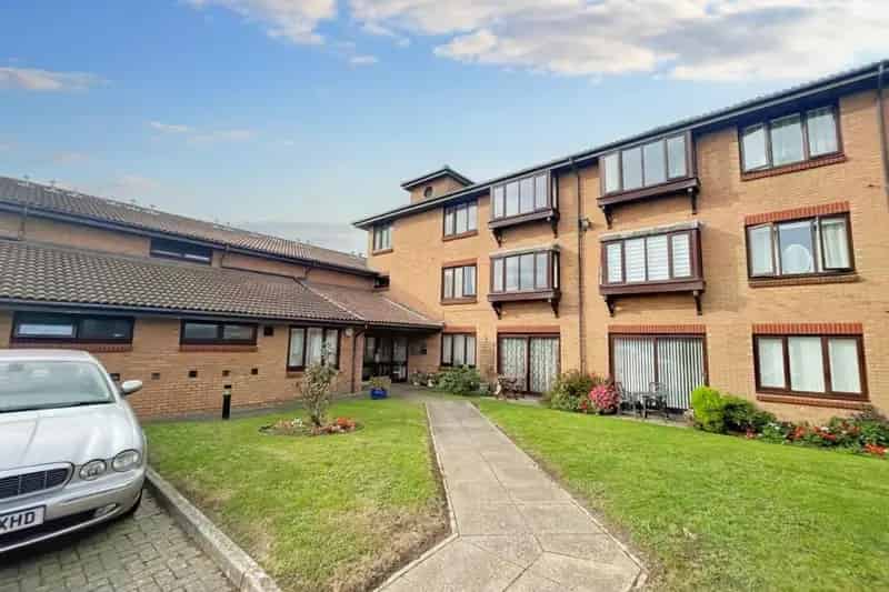 1 Bedroom Retirement Flat Sea View Over 60s