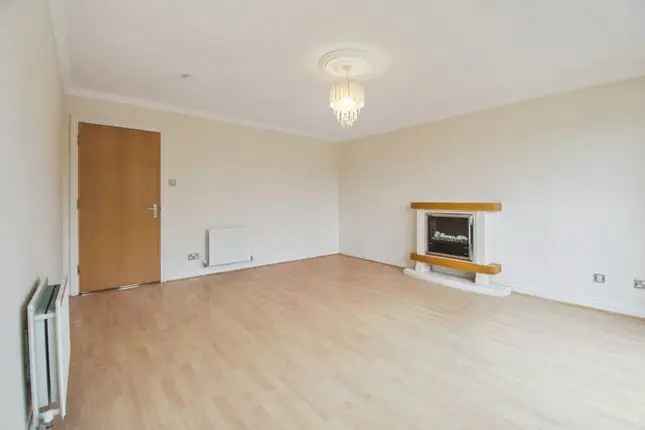 Flat to rent in Minerva Way, Finnieston, Glasgow G3