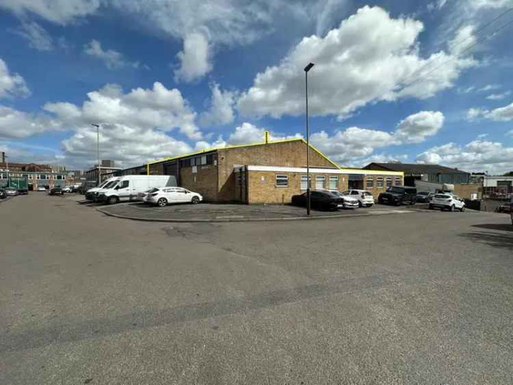 Industrial Unit Warehouse Office Space 12 Parking Spaces