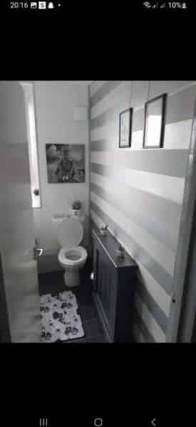 Four Bed House With Large Garden and Drive