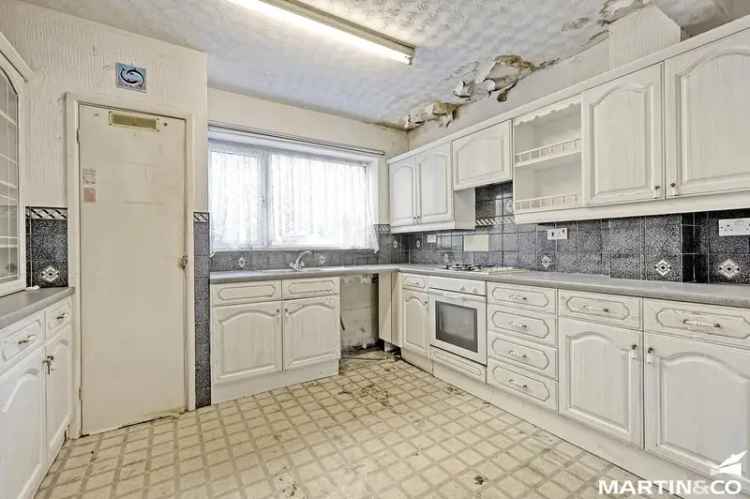 3 bedroom terraced house for sale