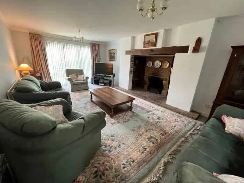 5 Bedroom Detached House For Sale Chancellors Park