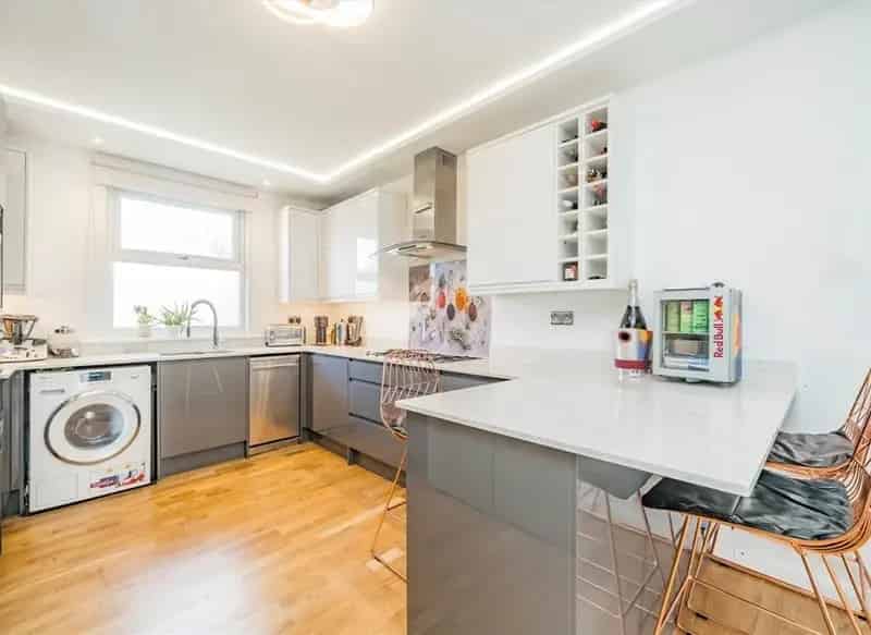 4 Bedroom Maisonette in Fulham's Bury Triangle