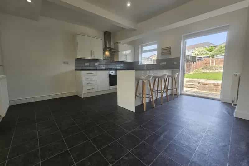 Three Bedroom House Near Schools and Amenities