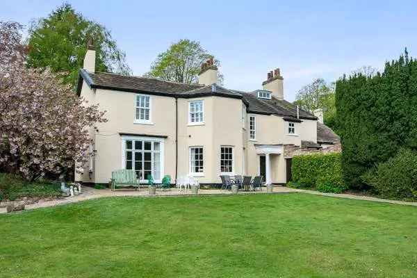 Grade II Listed Georgian Residence with Cottage near Macclesfield