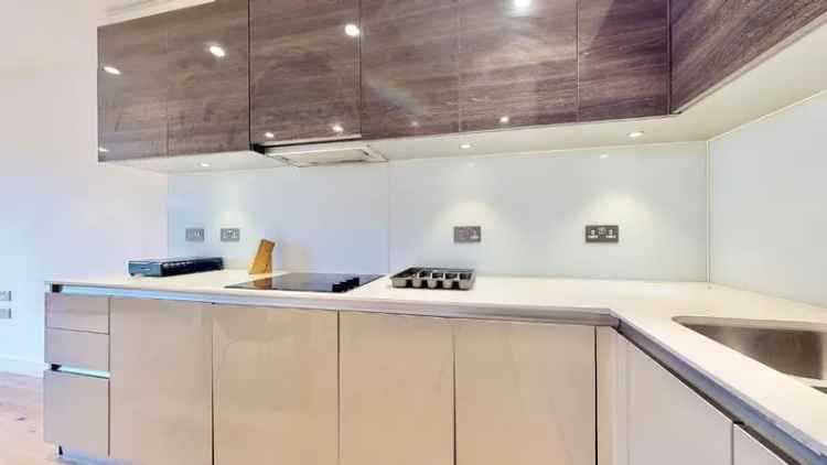 2 Bedroom Flat House to Rent in Canning Town