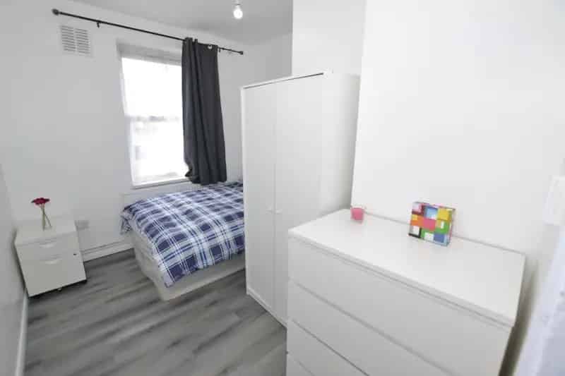 1 Bedroom Flat Share Shoreditch E2 London