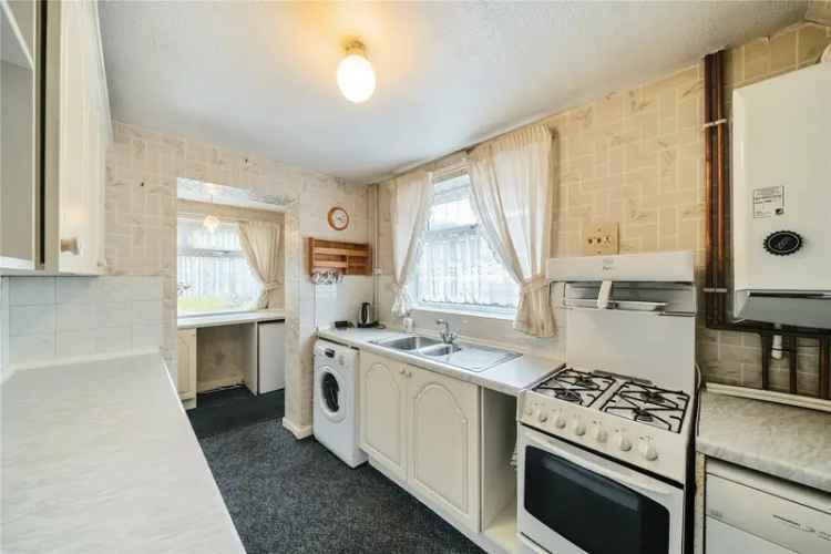 House For Sale in Leeds, England