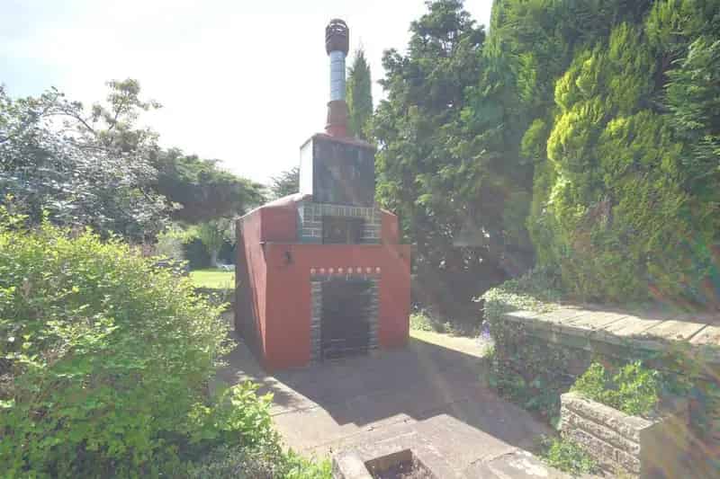 2 Bedroom Semi Detached Bungalow For Sale