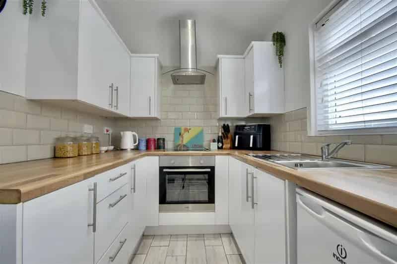 3 Bedroom Maisonette House to Rent in Portsmouth