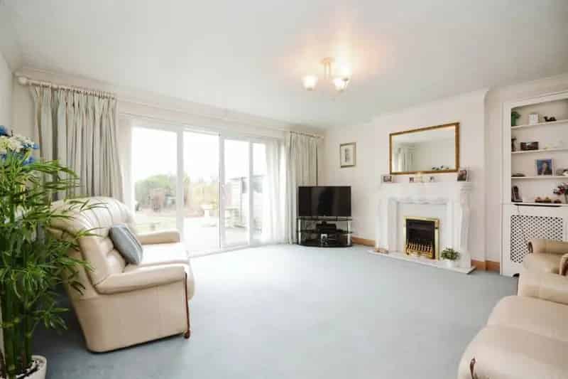 3 Bed Family Home Great Baddow Garage Conservatory