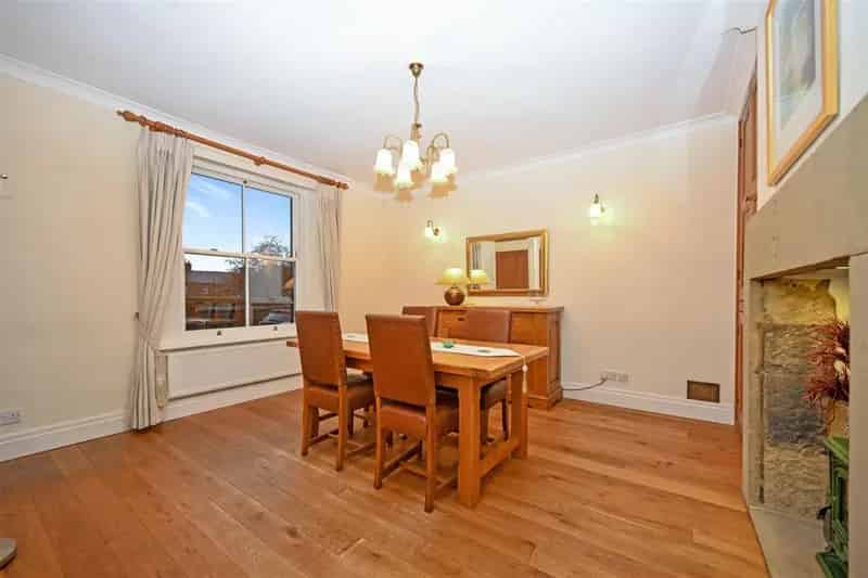2 Bedroom House To Let in Rawdon