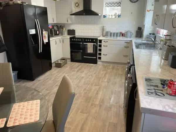 3 Bedroom Detached House New Windows Doors Boiler Ample Parking