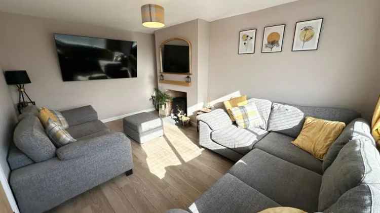 3 Bedroom House For Sale - Modern, Spacious Family Home