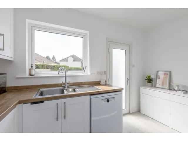 4 Bedroom Detached Bungalow for Sale in Cramond Edinburgh
