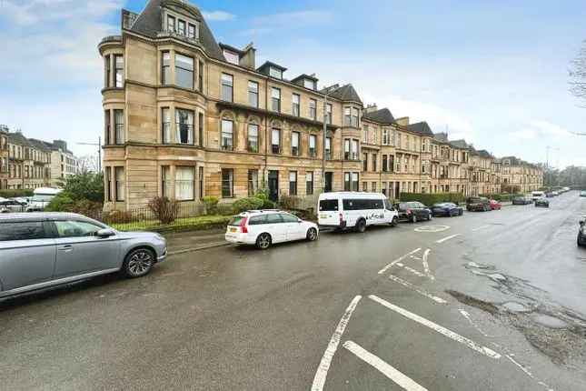 Flat for Sale in Broomhill Terrace Glasgow G11