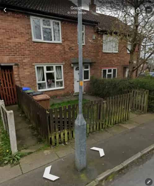 2 Bed House with Private Garden and Conversion Potential