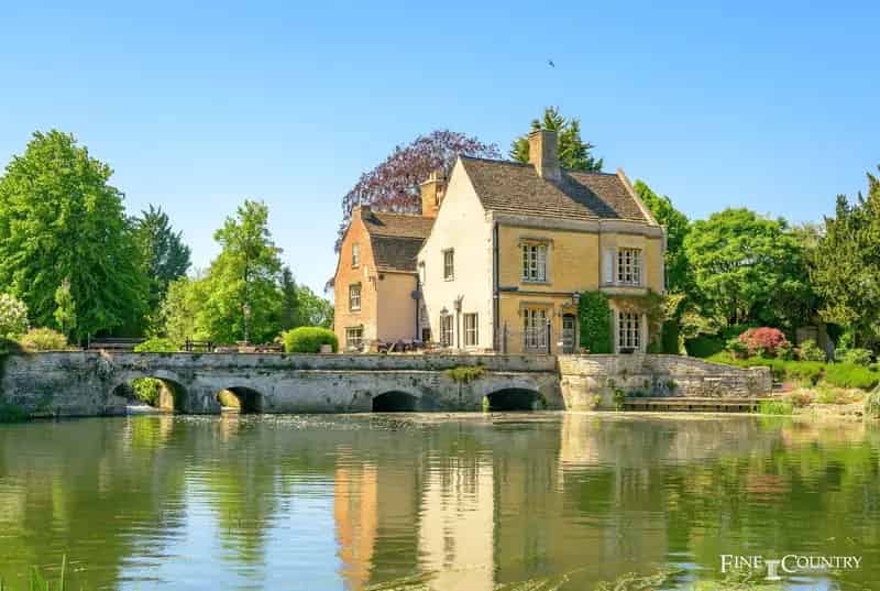 Georgian Mill House 7 Bedrooms 15 Acres Market Deeping